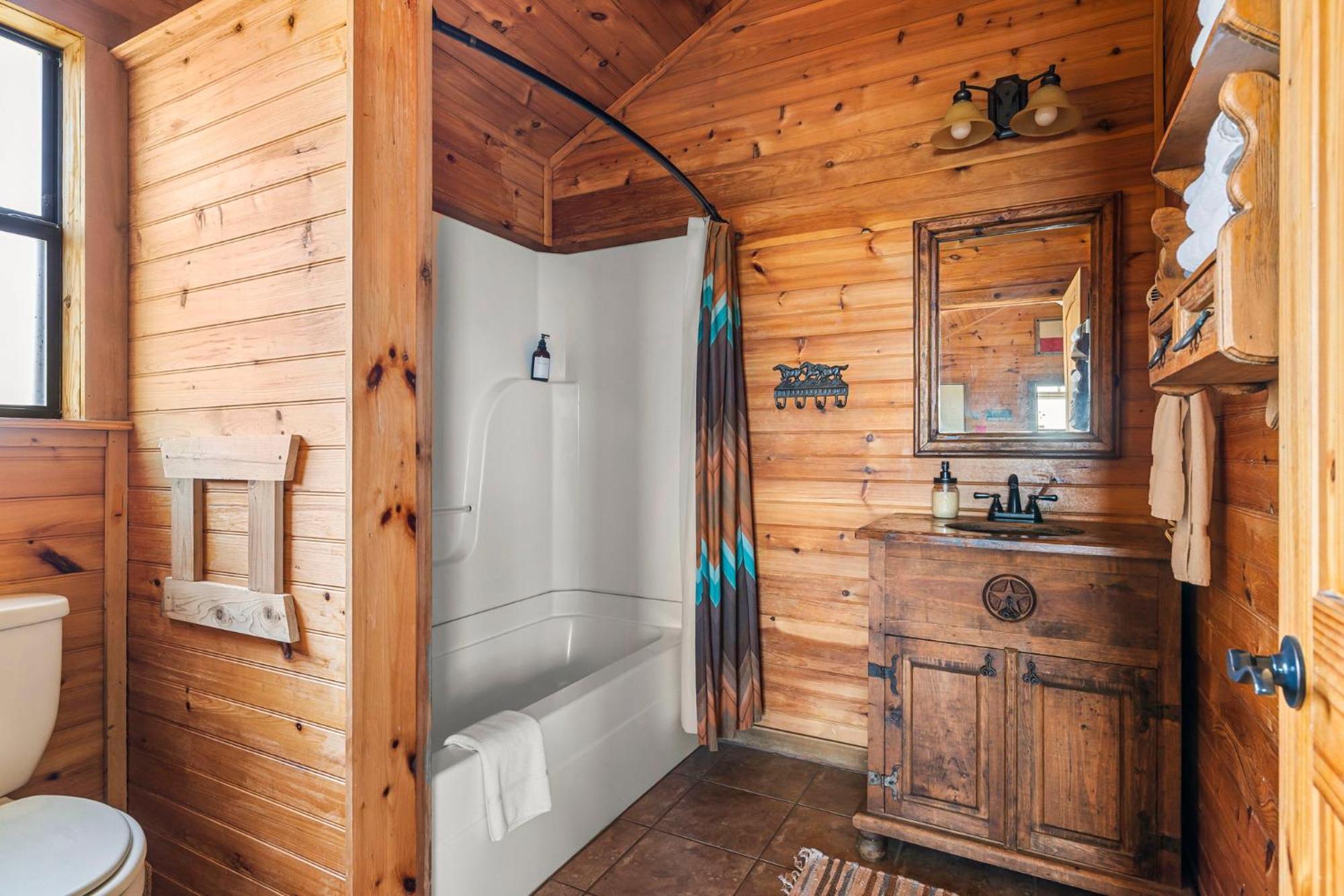 Enchanted Rockview Cabins Crabapple Dış mekan fotoğraf