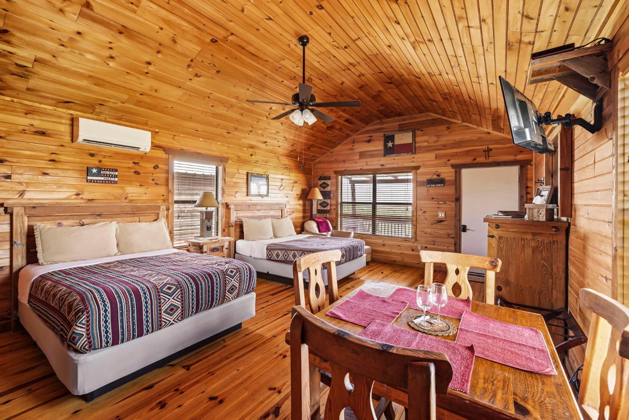 Enchanted Rockview Cabins Crabapple Dış mekan fotoğraf
