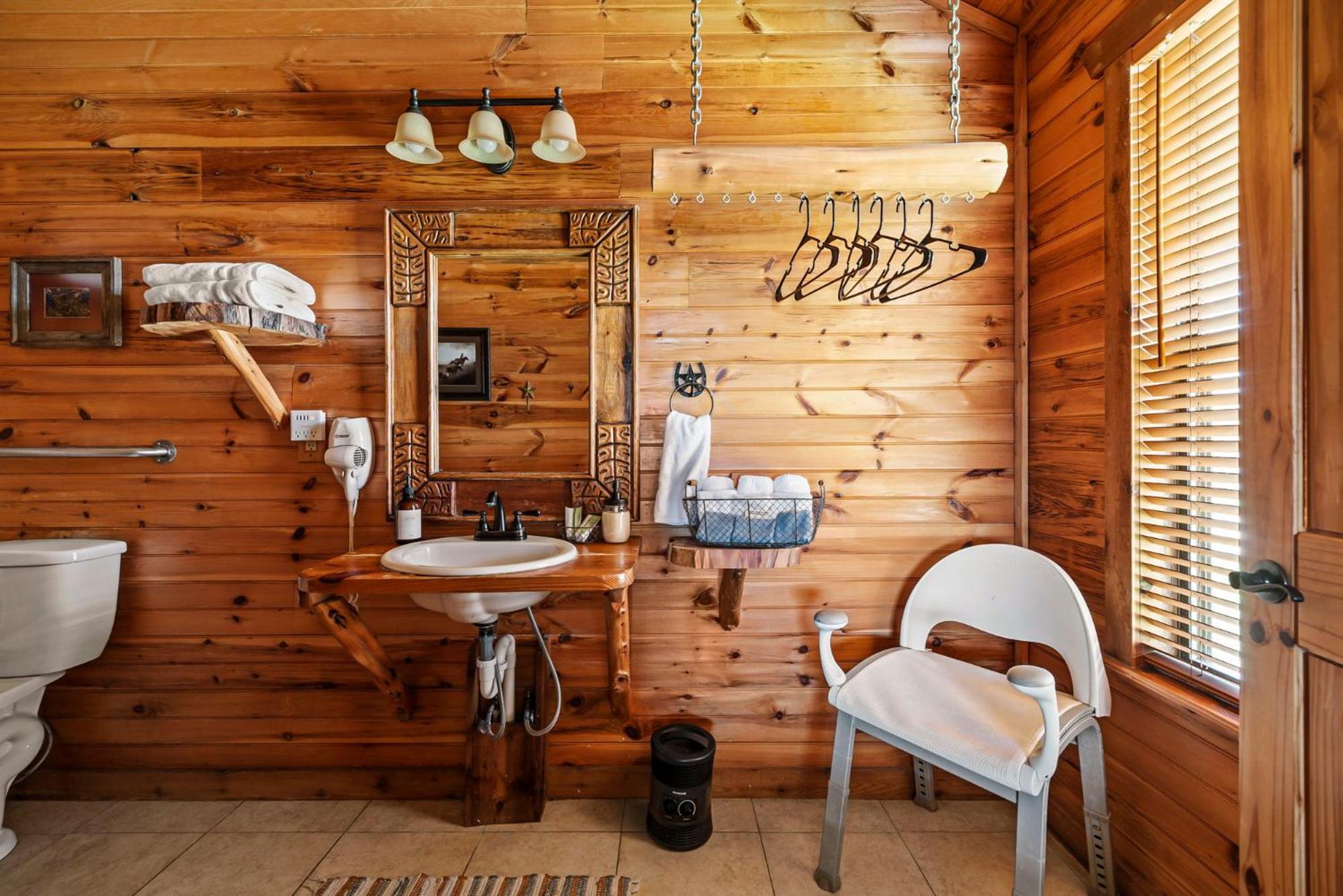 Enchanted Rockview Cabins Crabapple Oda fotoğraf