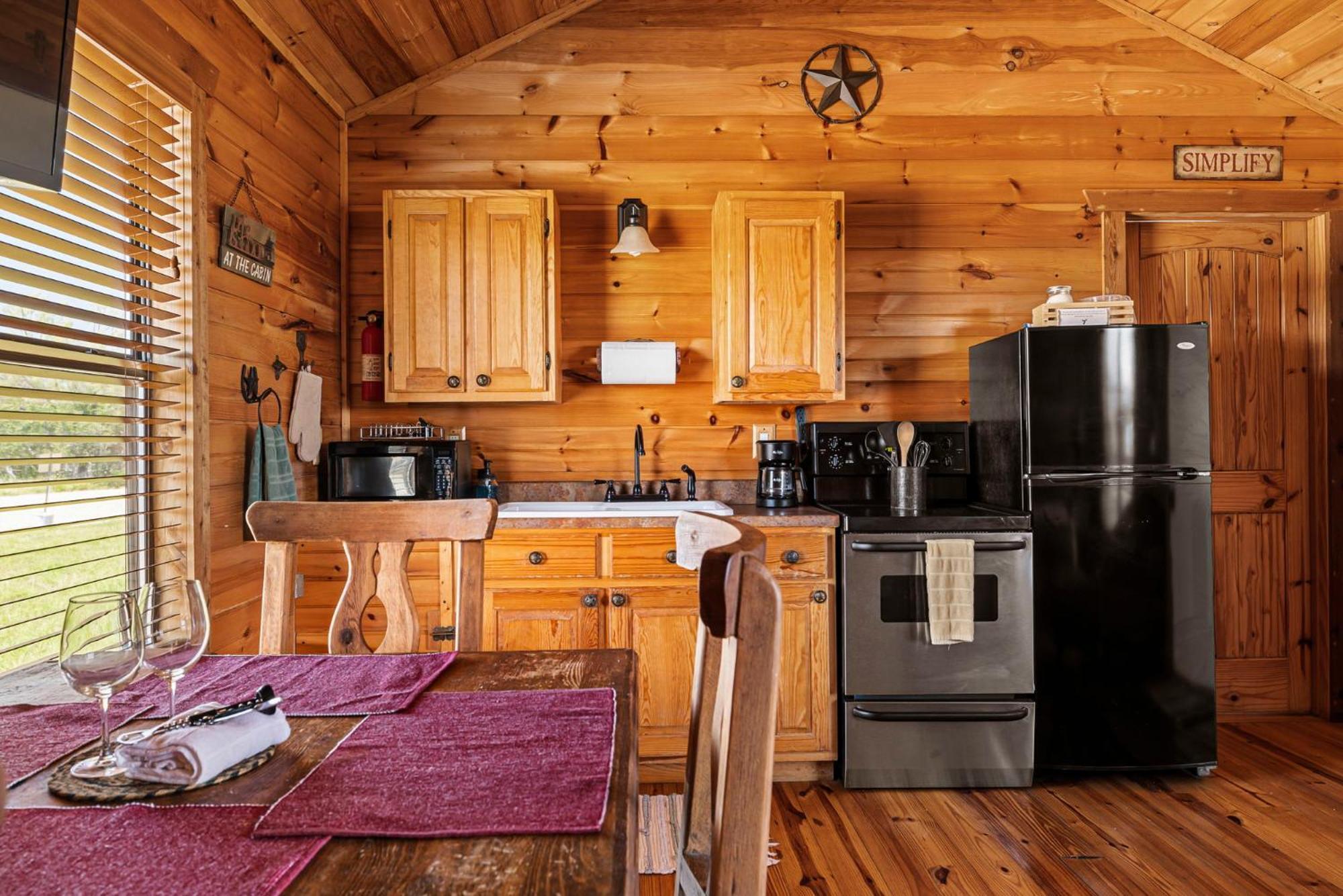 Enchanted Rockview Cabins Crabapple Oda fotoğraf