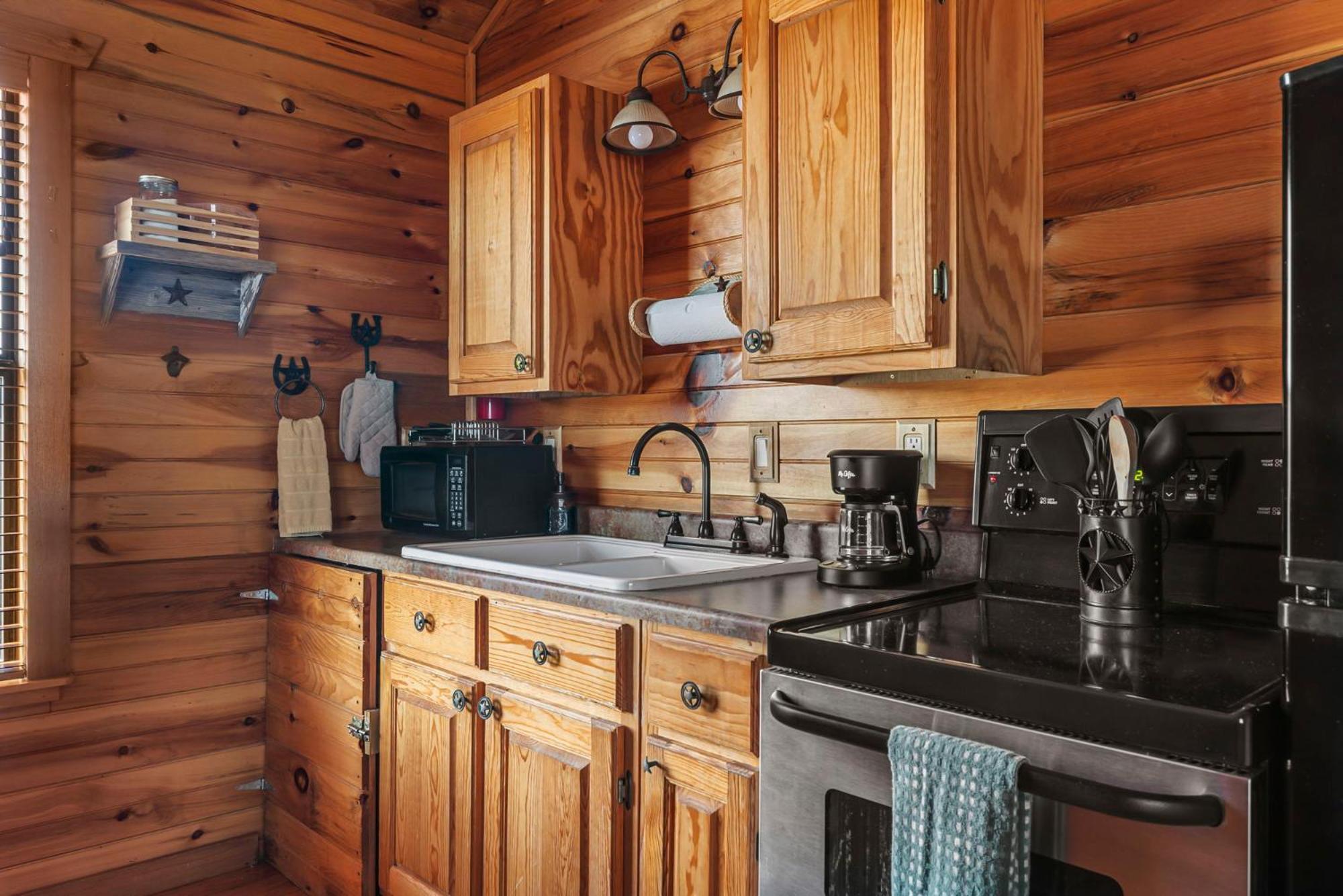 Enchanted Rockview Cabins Crabapple Oda fotoğraf